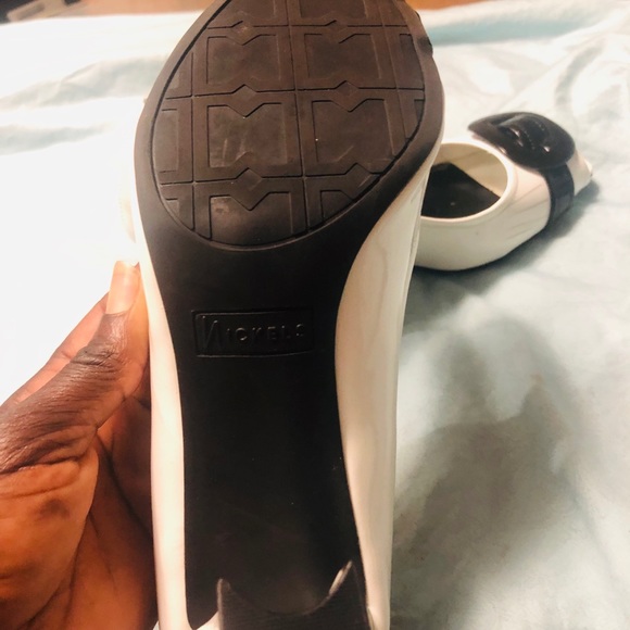 Peep toe Nickel shoe - Picture 5 of 8